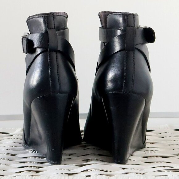 Seychelles Anthropologie Black Leather Pointy Toe Wedge Heel Ankle Boots Booties - Picture 6 of 16
